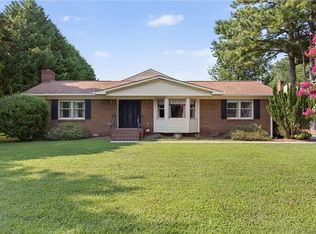 35 River Rd, Poquoson, VA 23662