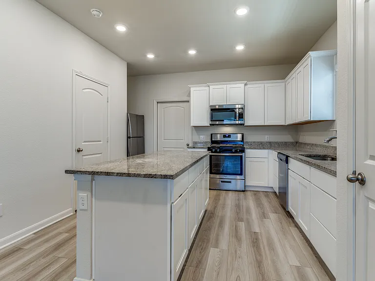 326 Stone Ct — Photo 7