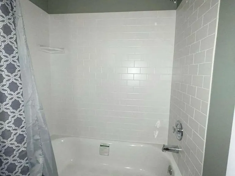 115 Beechnut St #G10 — Photo 9