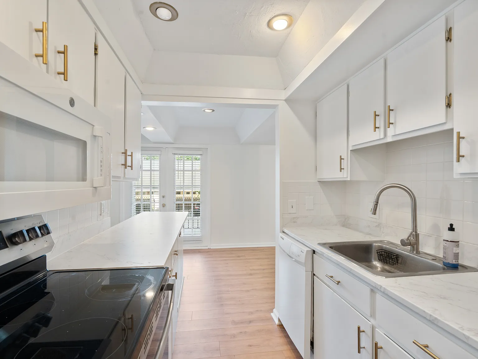 5025 Hillsboro Pike — Photo 4