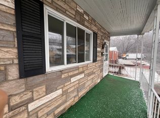 2715 Leland St, Pittsburgh, PA 15214