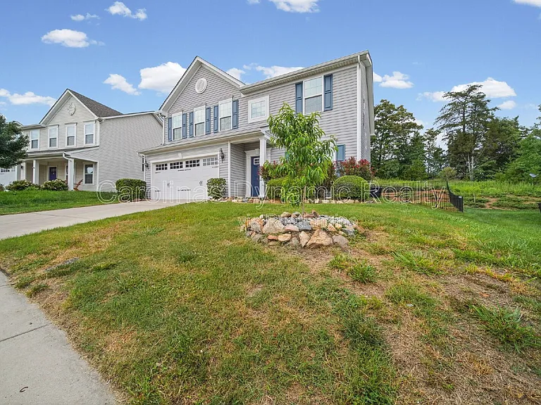 1793 Mill Creek Ln SW — Photo 3