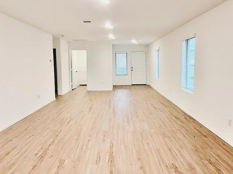 26715 Cenzontle Dr — Photo 7
