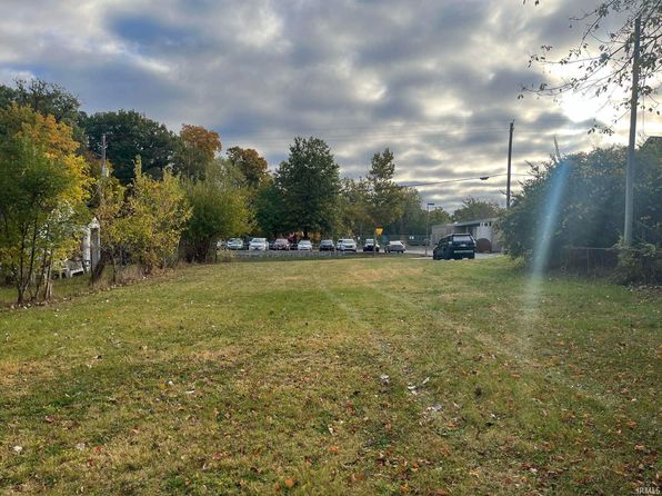 Sherman Blvd, Fort Wayne, IN 46808