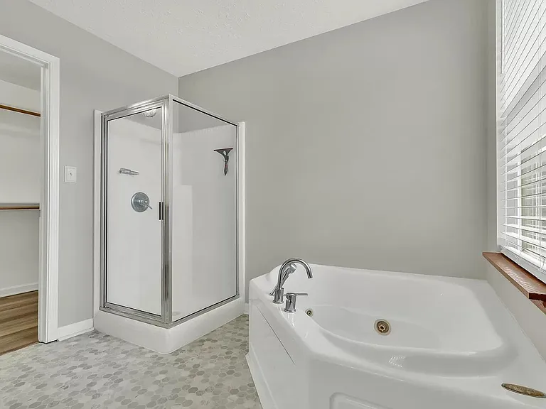 2315 Pheasant Run — Photo 20