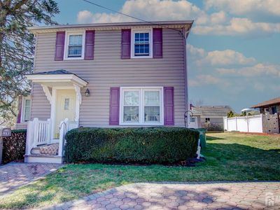 39 Harrison St, Sayreville, NJ, 08872