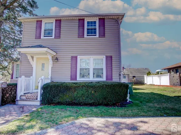 39 Harrison St, Sayreville, NJ 08872