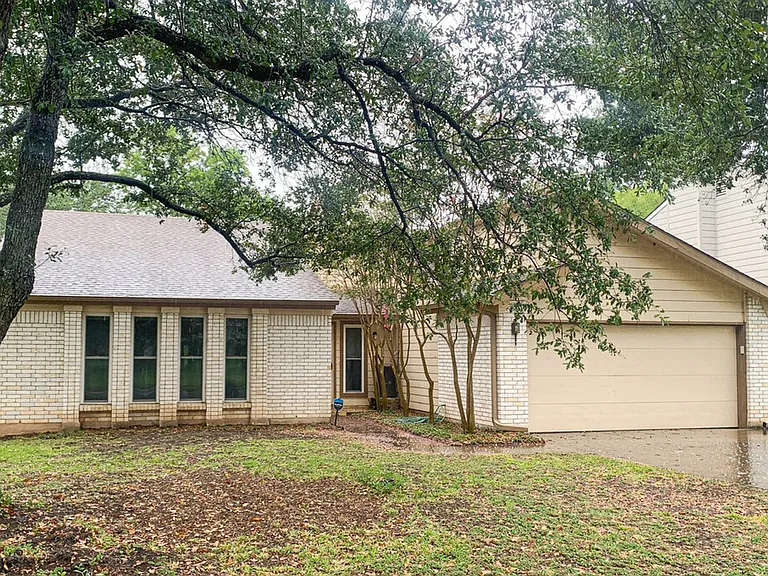 11803 Hyacinth Dr — Photo 3