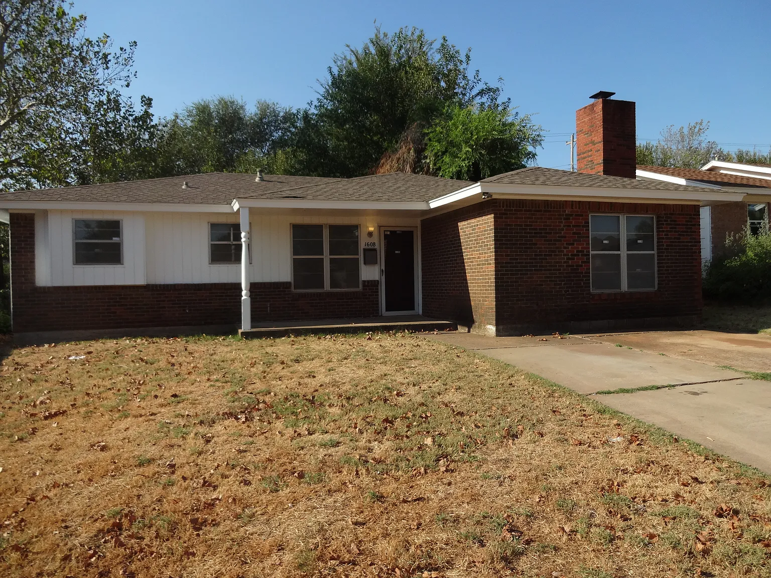 3 bed, 1187 sqft, $1,100 — Photo 2