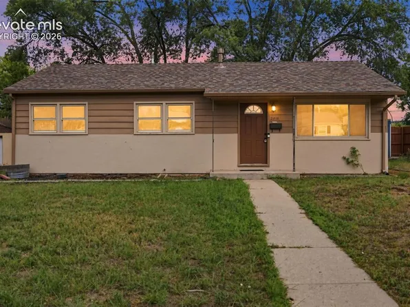 2818 Merry Ln, Colorado Springs, CO 80909