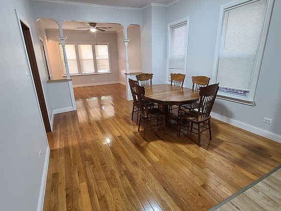 3rd image of 1924 S Washtenaw Ave #1