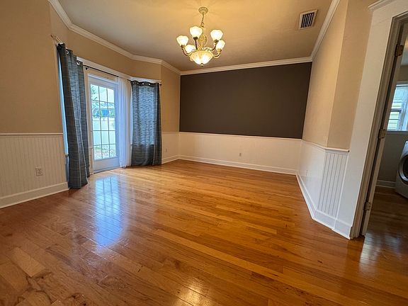 5th image of 5020 NW 10th Pl
