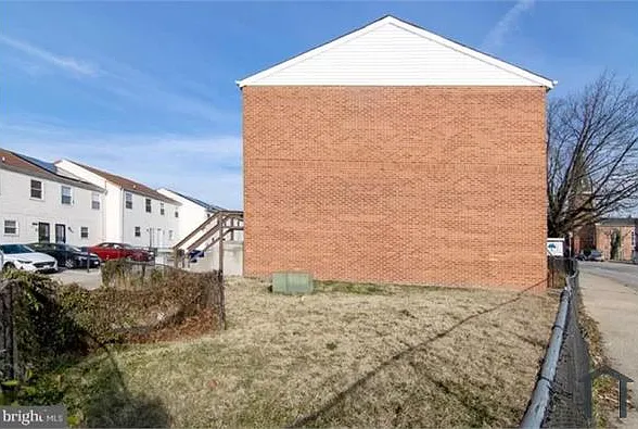 1100 Harford Ave — Photo 20