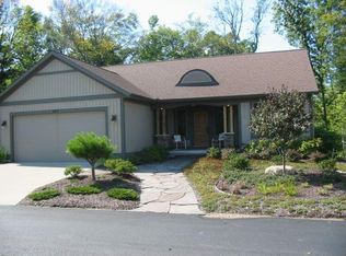 3813 Ravinewood Cir SE, Grand Rapids, MI 49508