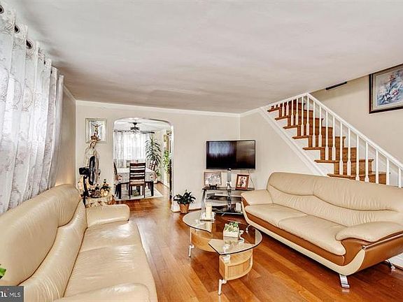 5th image of 2200 Lynn Blvd