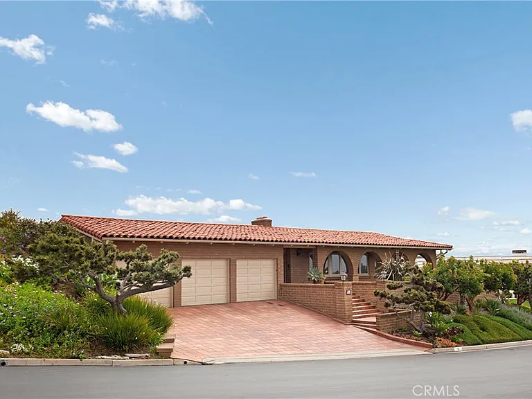 15 Monarch Bay Dr — Photo 3