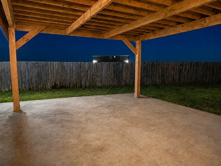 1106 Creekside Cir — Photo 22