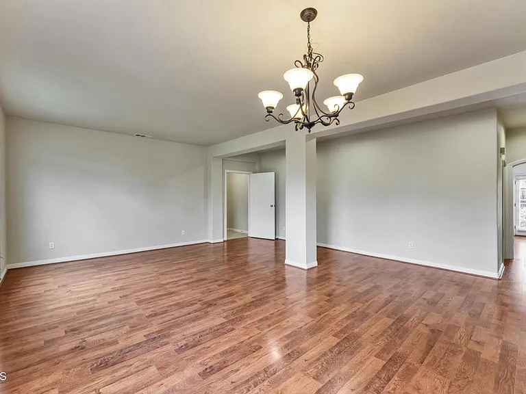 24889 Ashtree Ct — Photo 6
