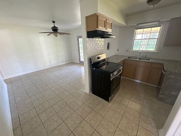 4th image of 5 Ossabaw Rd