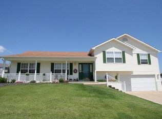 1594 Tea Party Ln, O'Fallon, MO 63366