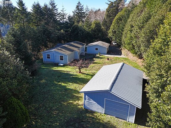 2nd image of 98427 Van Pelt Dr