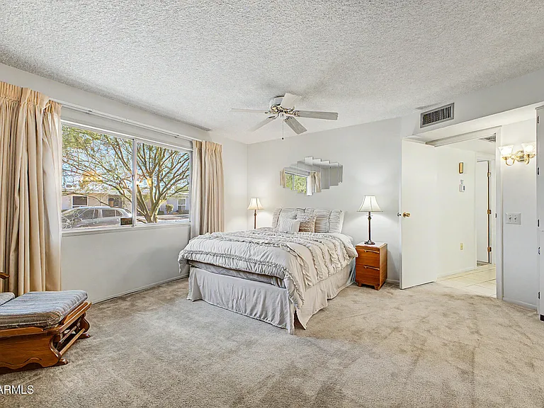 10880 W Emerald Dr — Photo 15