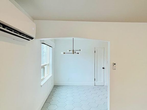 2nd image of 5619 California Ave SW #B