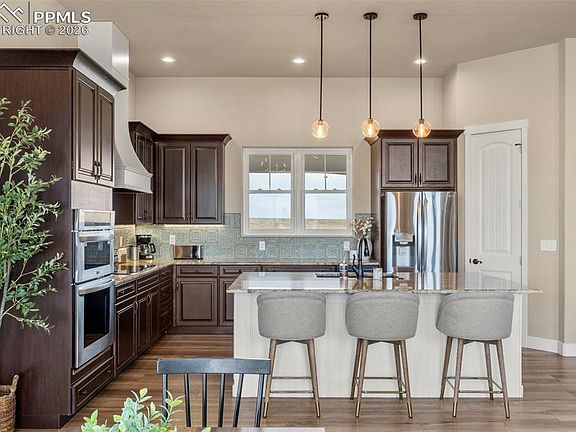 5th image of 2480 N Log Rd