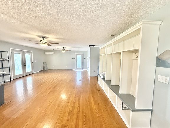 4th image of 122 McIntyre Rd