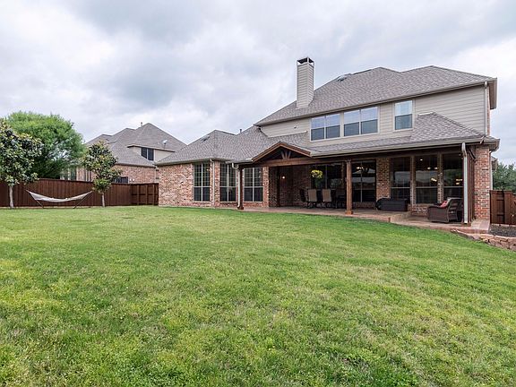 2nd image of 810 Kiowa Dr