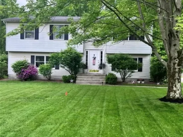 3598 Marylane Dr, Hermitage, PA 16148