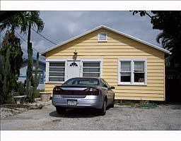 1st image of 981 NE 35th St
