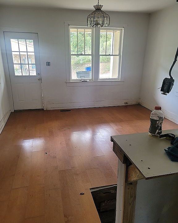 1st image of 502 Staunton Ave