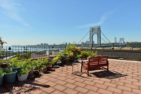 Sold by Orsid Realty Corp | media 4