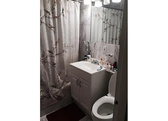 Rented by Warburg | media 8