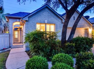 35 Muirfield Greens Ln, Lakeway, TX 78738