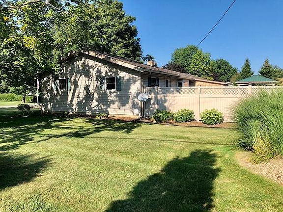 4th image of 243 Linda Ave