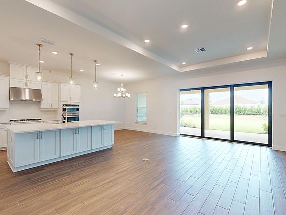 4th image of 10040 SW Cloister Drive