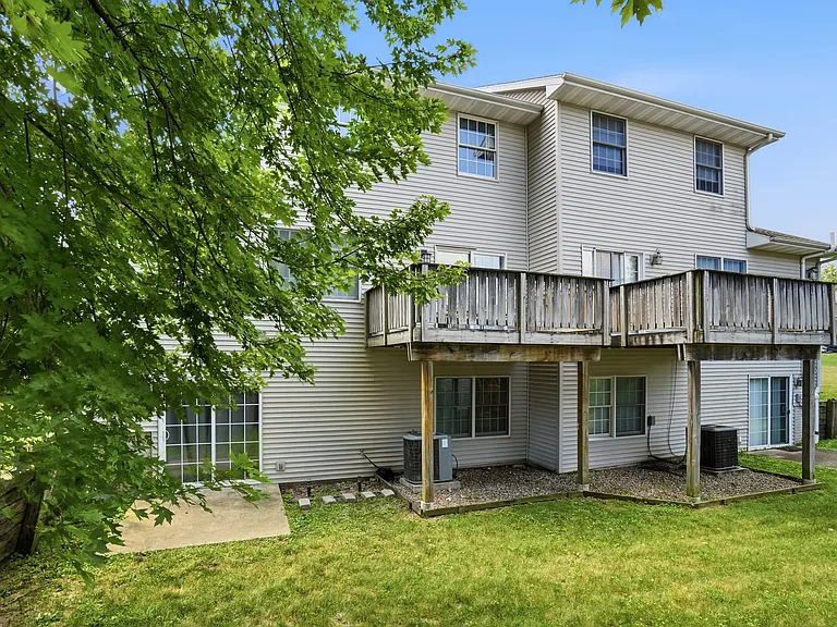 2415 Catskill Ct — Photo 5