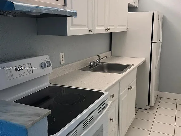 1251 NE 108th St #612 — Photo 3