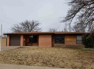 807 S Heights Dr, Roswell, NM 88203