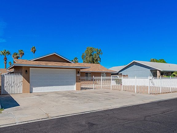 2nd image of 2910 S Rainbow Ave