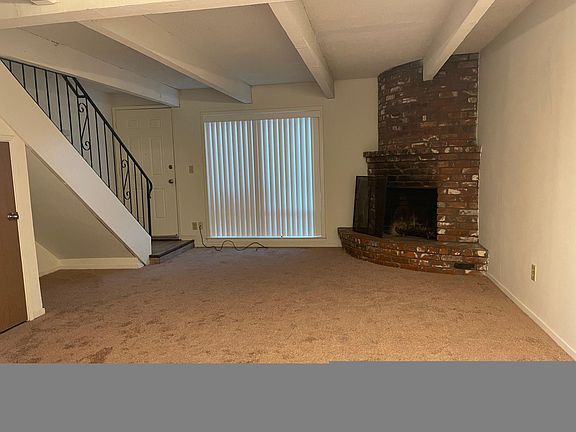 4th image of 2721 F St APT 1