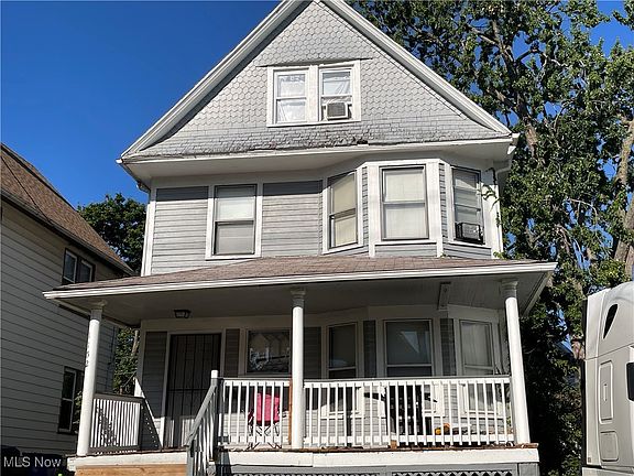 4th image of 1152 E 112th St