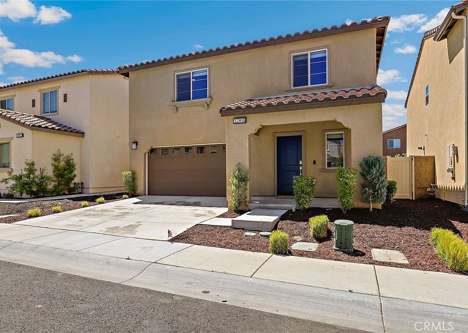1st image of 32818 Crown Point Ln