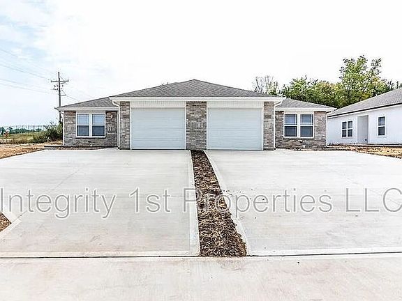 2nd image of 1510 Coventry Ct Unit A