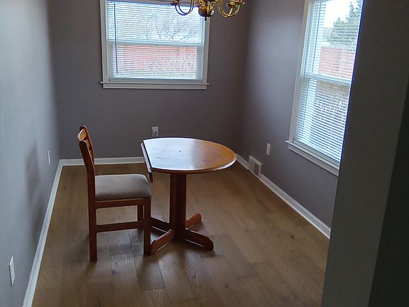 4th image of 26850 Chippendale St