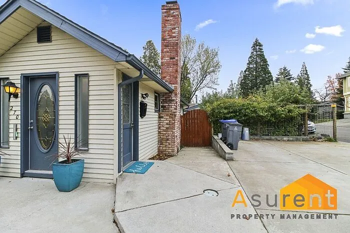 270 Morton St — Photo 13
