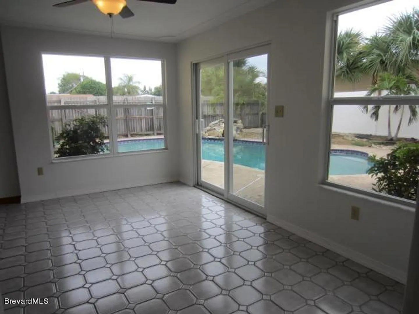 Pool Home - Indian Harbour Beach — Photo 4