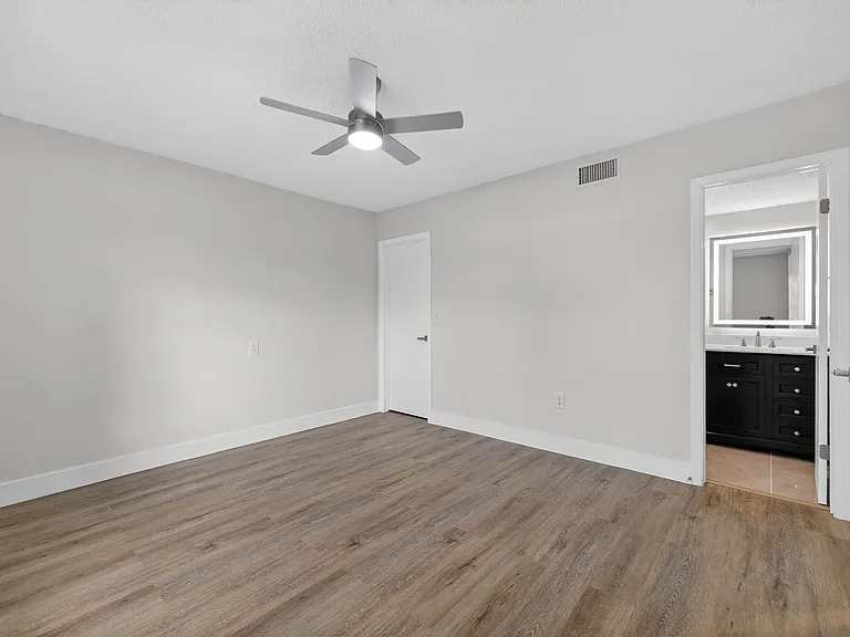 9824 Pocono St #9824 — Photo 12